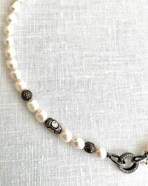 Pearl Necklace with Diamond Beads