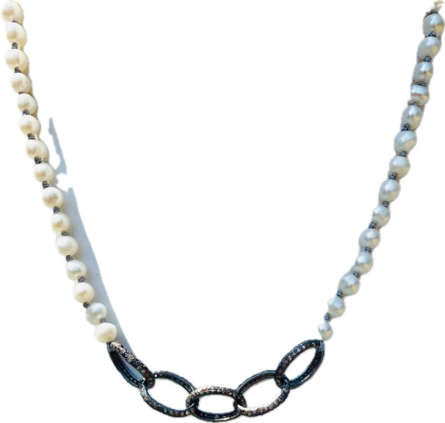 Fresh Water Pearls Set with Diamond Links